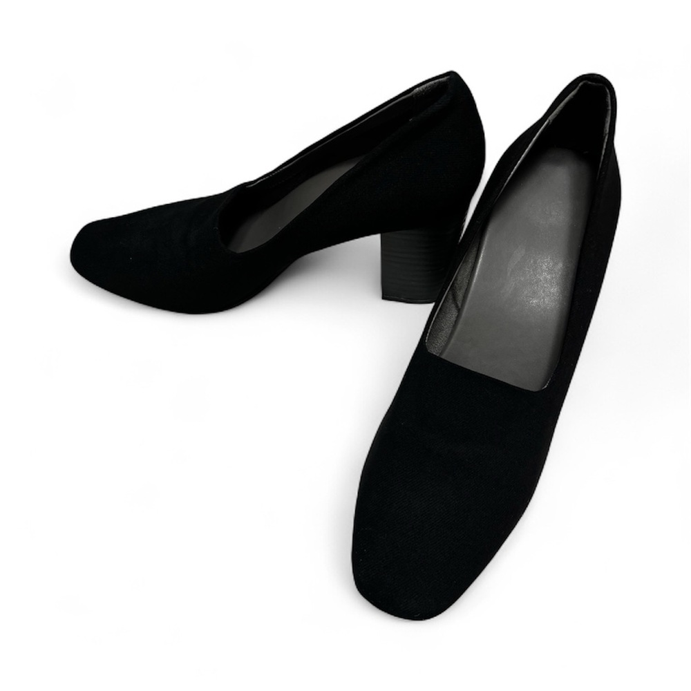 AEROSOLES Black Pump, classic Heels. Size 9
